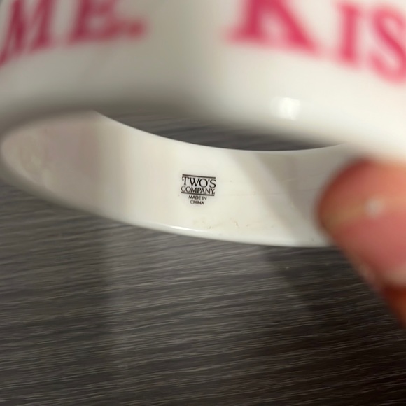Vintage Plastic Bangle Bracelet, Kiss Me, White, Pink, Two's Company, Boho - Picture 5 of 6